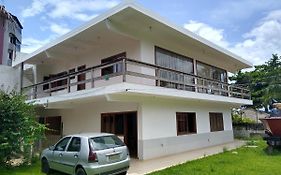 Casa Beira-Mar 10pessoas 3 Suítes Térreo - A única realmente Pé na Areia c WiFi
